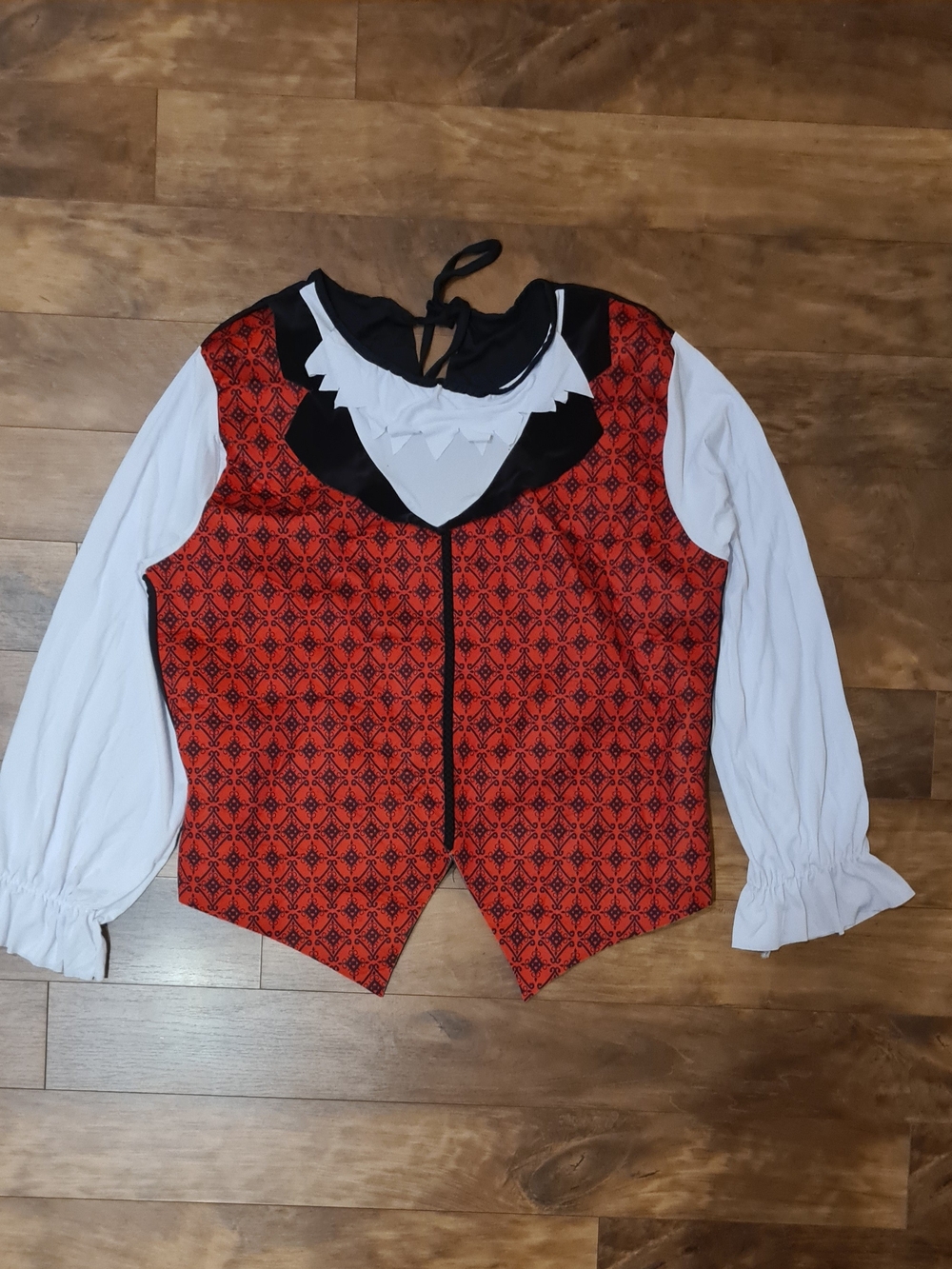 Men's X-Large Vampire Halloween Costume Shirt Red Black White Long Sleeve